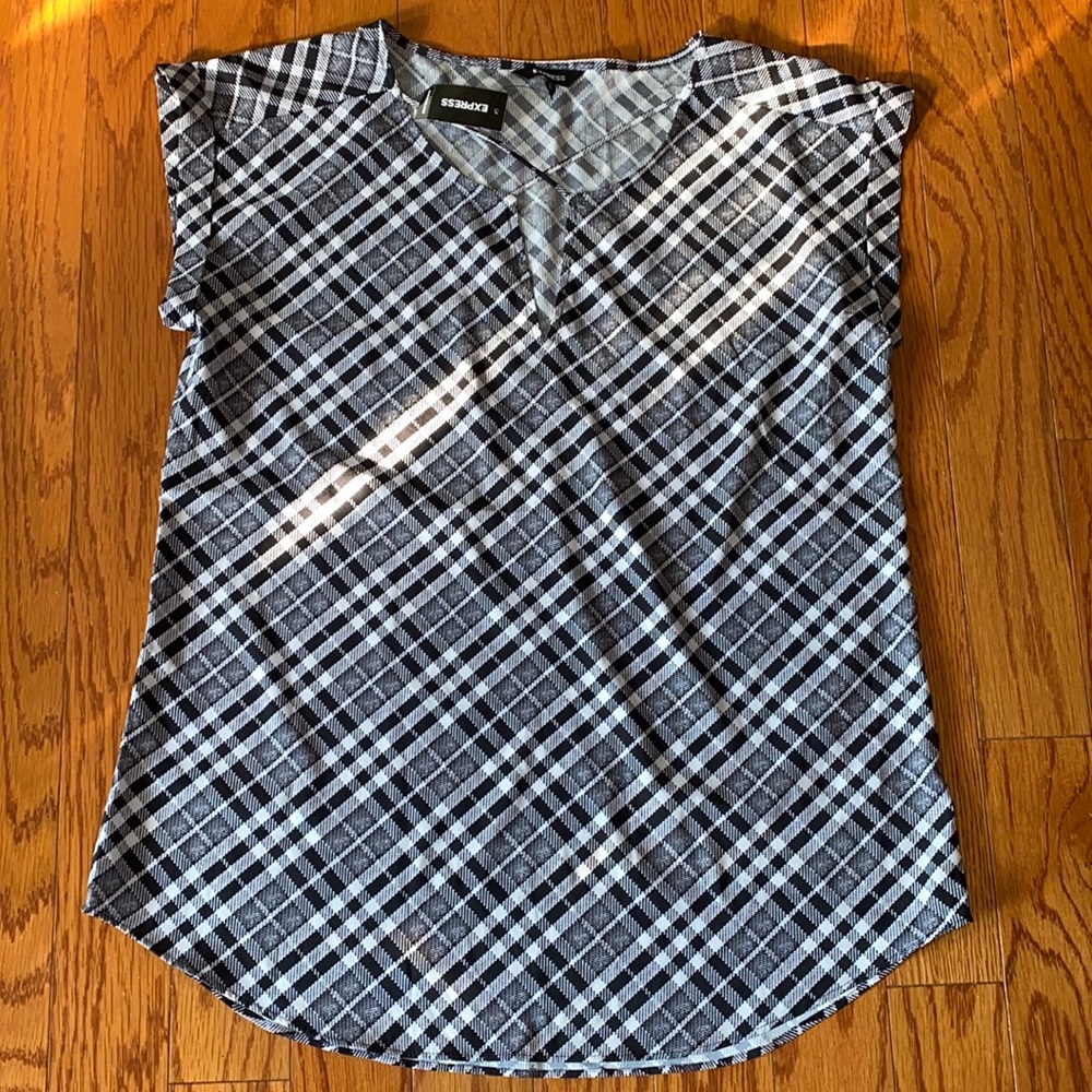 Express women’s top
